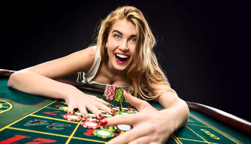 How Casinos Profit from the Card Sharks